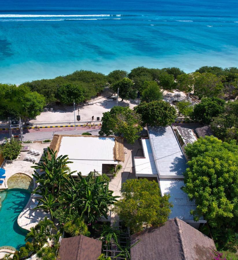 Gili Teak Beach Front Resort Gili Trawangan Exterior photo
